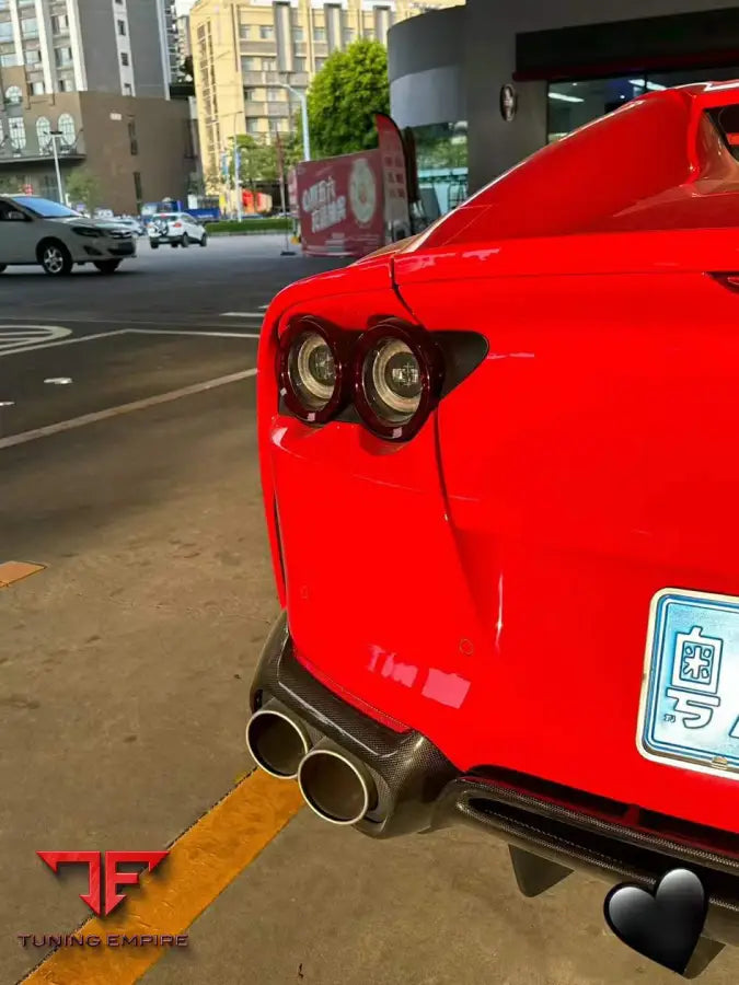 812