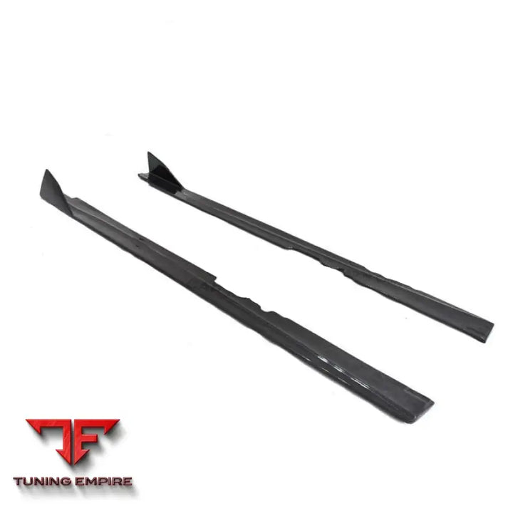 FERRARI F12 CARBON FIBER SIDE SKIRT
