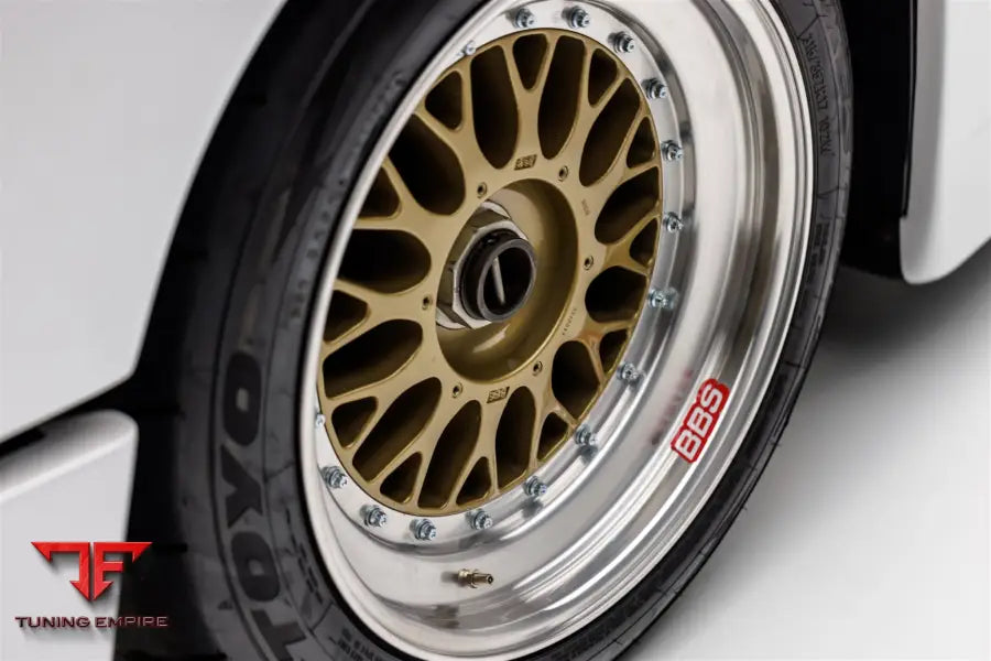 FERRARI F40 FORGED WHEELS AND EXHAUST SYSTEM