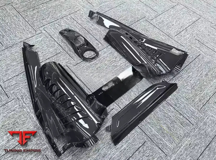 FERRARI F8 OEM CARBON BODY KIT PARTS