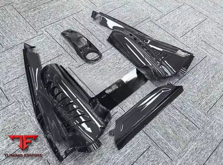 FERRARI F8 OEM CARBON BODY KIT PARTS