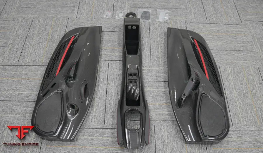 FERRARI F8 OEM CARBON PARTS