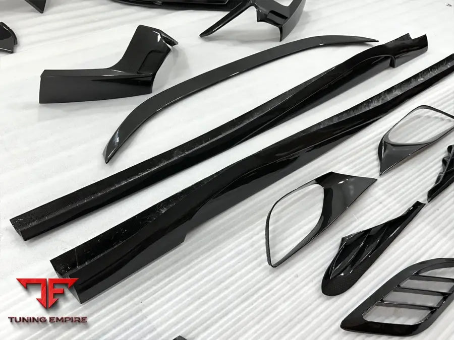 FERRARI PORTOFINO CARBON PARTS