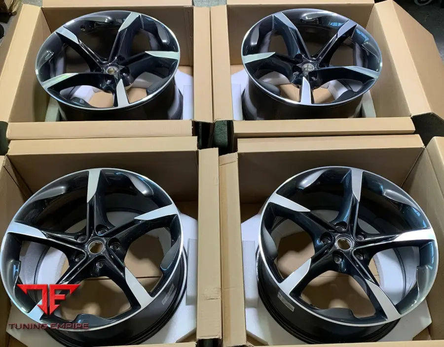 FERRARI ROMA F23 WHEELS