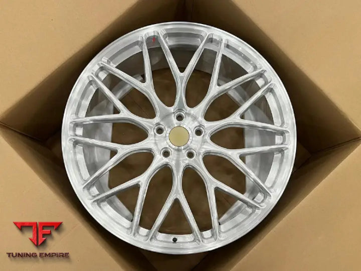 FERRARI ROMA WHEELS
