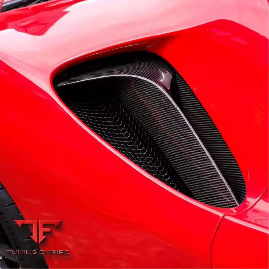 FERRARI SF90 DRY CARBON FIBER BODY KIT