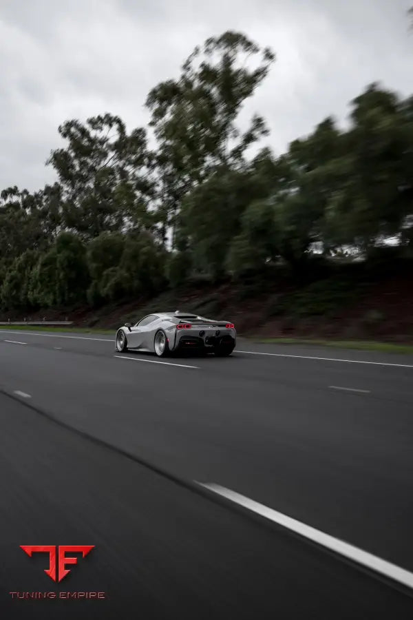 FERRARI SF90 FORGED WHEELS AND EXHAUST SYSTEM
