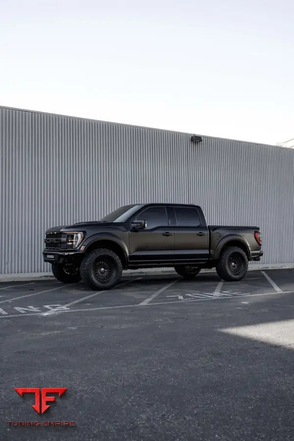 FORD F-150 RAPTOR R FORGED WHEELS AND EXHAUST SYSTEM