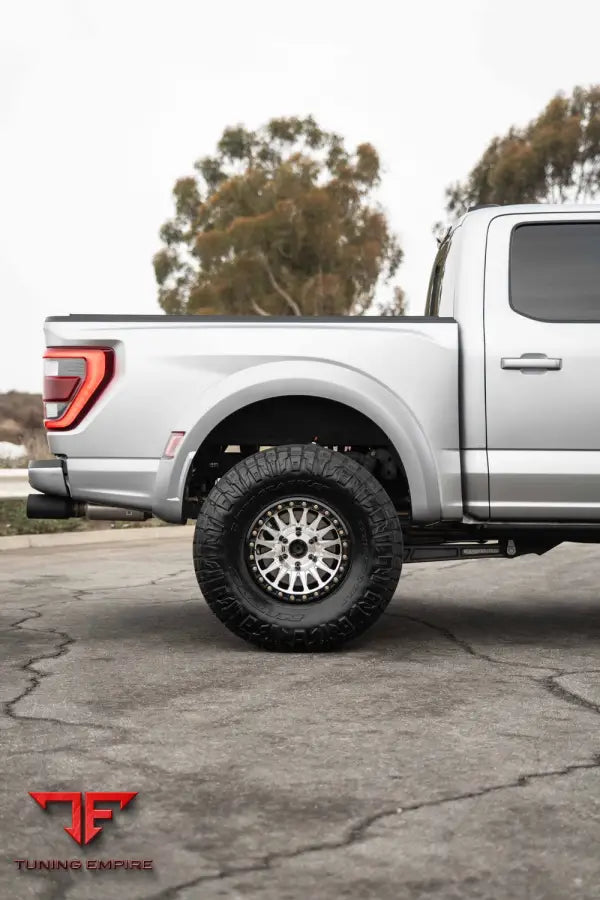 FORD F-150 RAPTOR R FORGED WHEELS AND EXHAUST SYSTEM