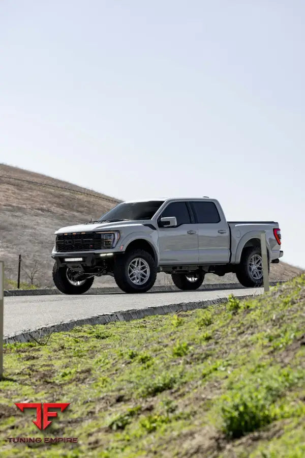FORD F-150 RAPTOR R FORGED WHEELS AND EXHAUST SYSTEM