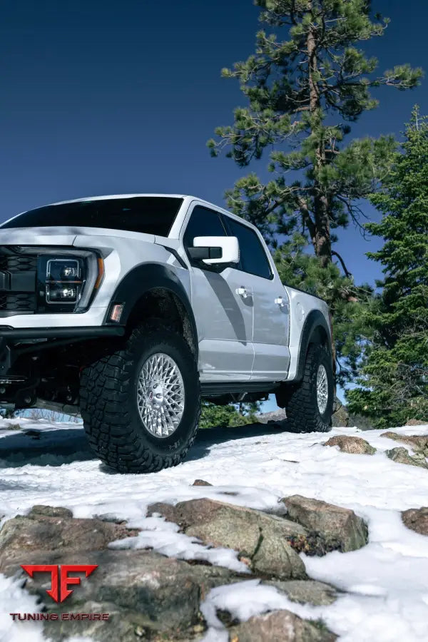 FORD F-150 RAPTOR R FORGED WHEELS AND EXHAUST SYSTEM