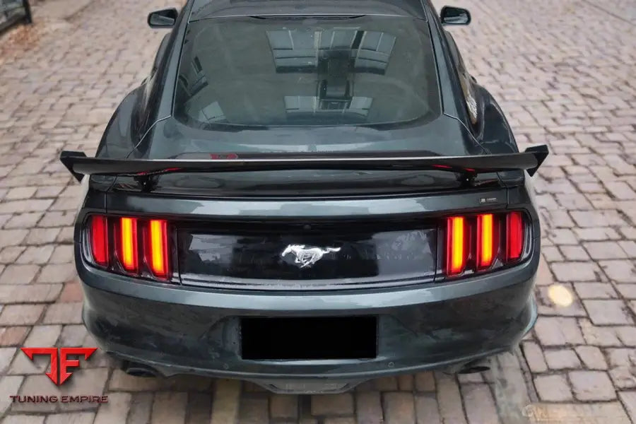 FORD MUSTANG AR STYLE CARBON FIBER WING BSD