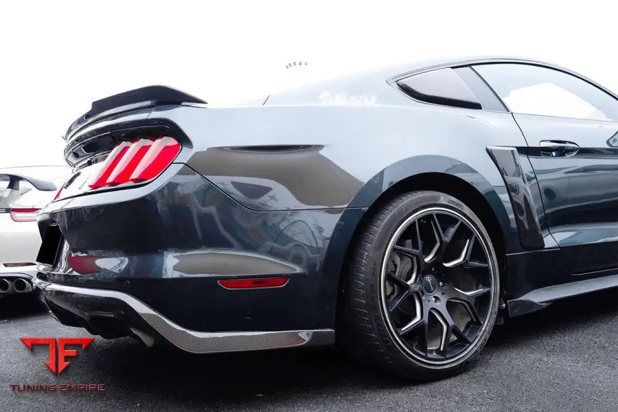 FORD MUSTANG RSH STYLE CARBON FIBER REAR LIP BSD