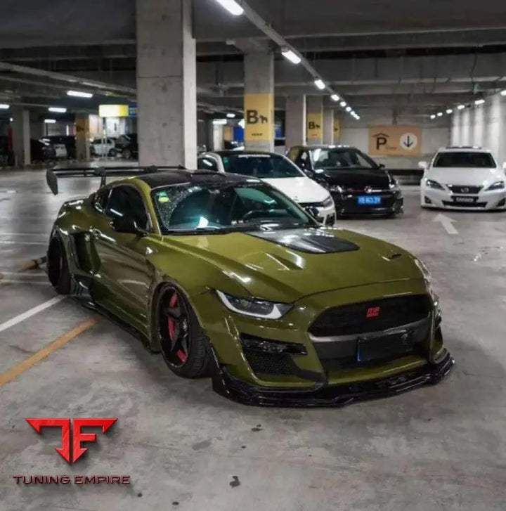 FORD MUSTANG UPGRADE TO GT500 BODY KIT