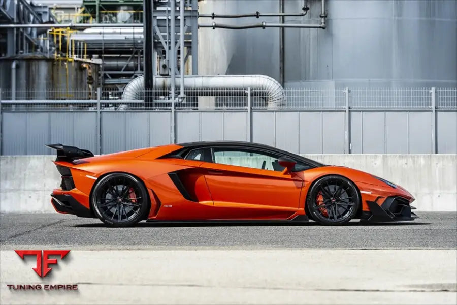 LAMBORGHINI AVENTADOR ORANGE BODY KIT WITH WHEEL
