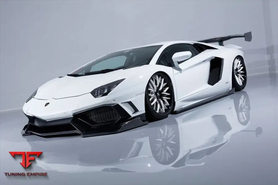 LAMBORGHINI AVENTADOR BODY KIT