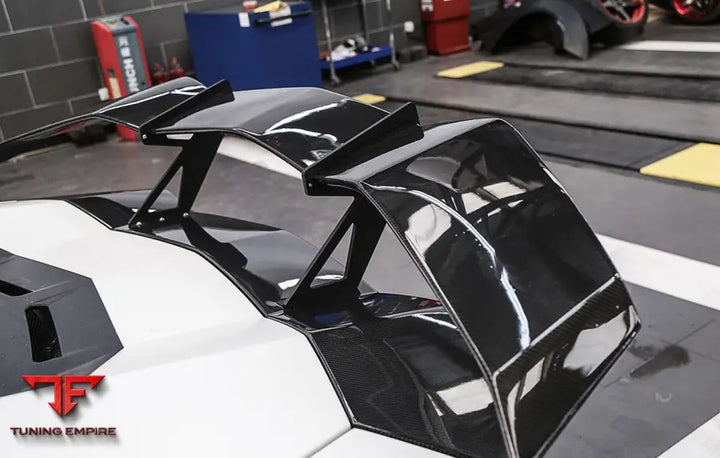 LAMBORGHINI AVENTADOR CARBON REAR WINGS