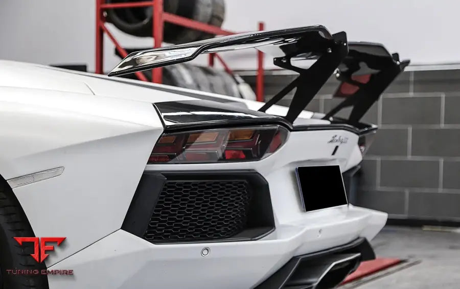 LAMBORGHINI AVENTADOR CARBON REAR WINGS