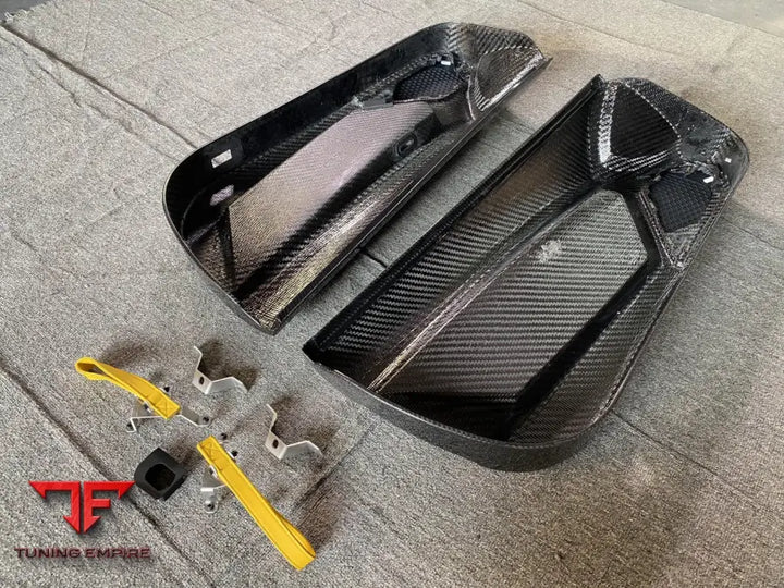 LAMBORGHINI AVENTADOR DRY CARBON INNER DOOR PANELS