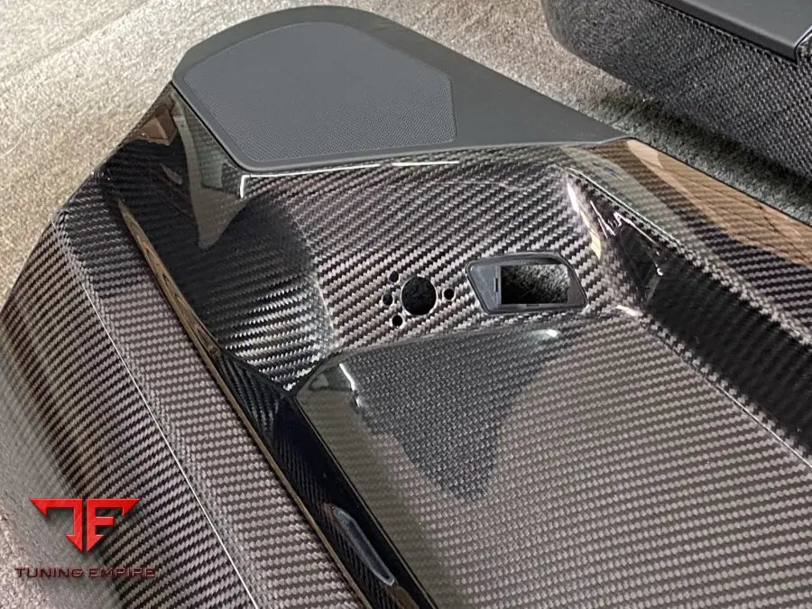 LAMBORGHINI AVENTADOR DRY CARBON INNER DOOR PANELS
