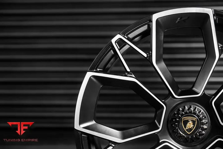 LAMBORGHINI AVENTADOR KAHN FORGED WHEELS