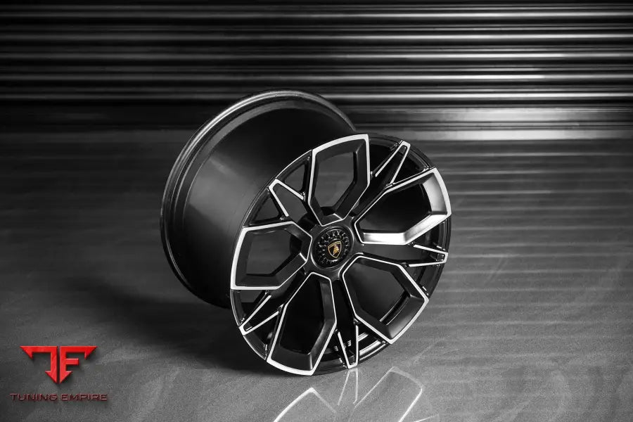 LAMBORGHINI AVENTADOR KAHN FORGED WHEELS