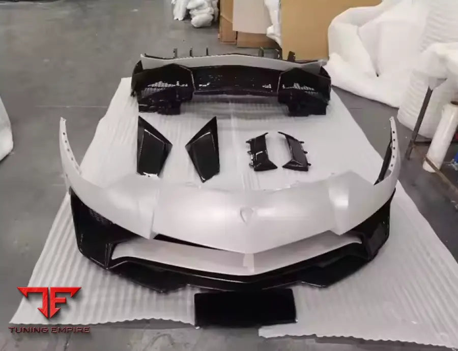LAMBORGHINI AVENTADOR LP700/720/750 CARBON BODY KIT PARTS