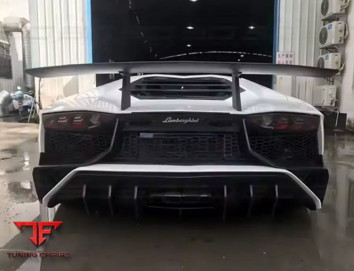 LAMBORGHINI AVENTADOR LP700/720/750 CARBON BODY KIT PARTS