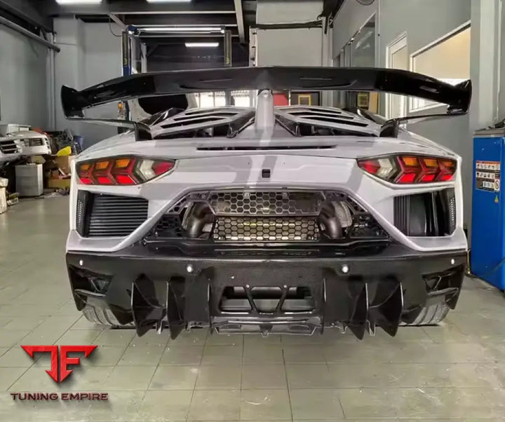 LAMBORGHINI AVENTADOR LP700/720/750 CARBON BODY KIT PARTS