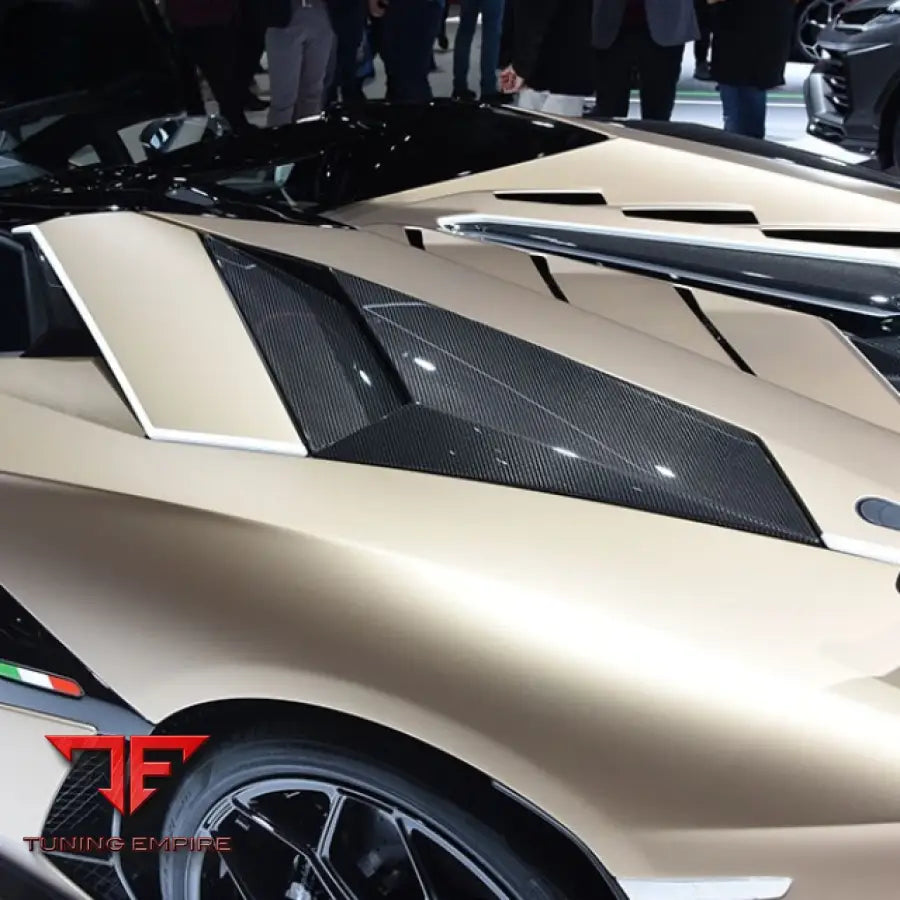 LAMBORGHINI AVENTADOR LP700/LP720 UPGRADE DRY CARBON FIBER BODY KIT PARTS