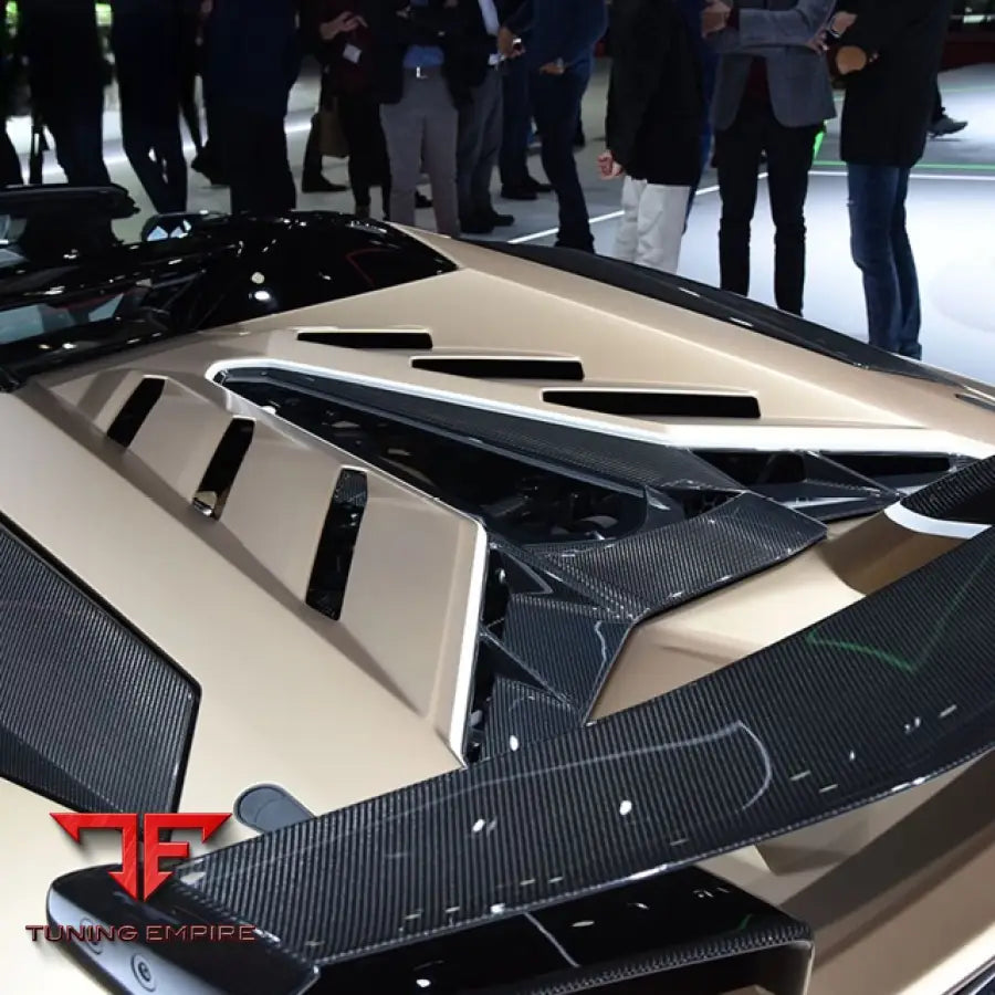 LAMBORGHINI AVENTADOR LP700/LP720 UPGRADE DRY CARBON FIBER BODY KIT PARTS