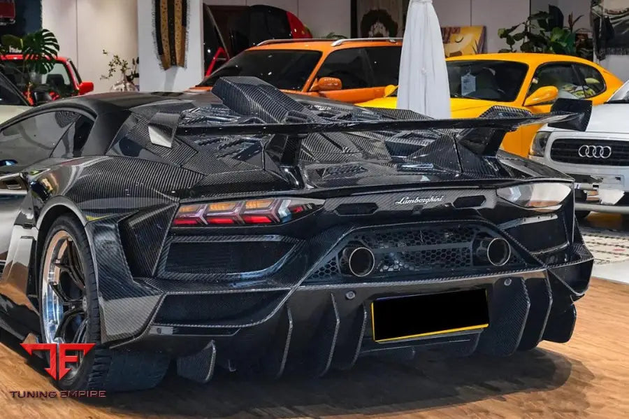 LAMBORGHINI AVENTADOR LP700 RAZOR BODY KIT