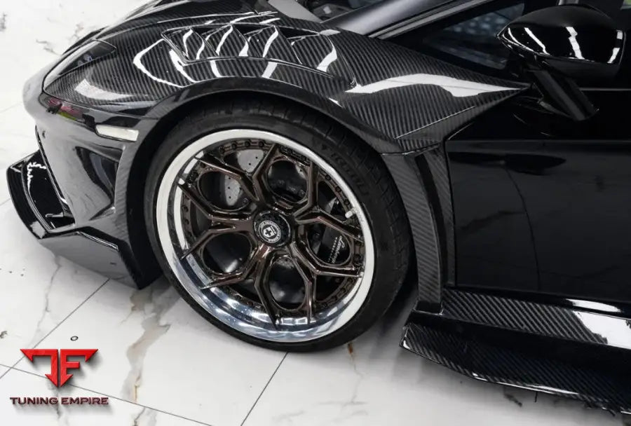 LAMBORGHINI AVENTADOR LP700 RAZOR BODY KIT