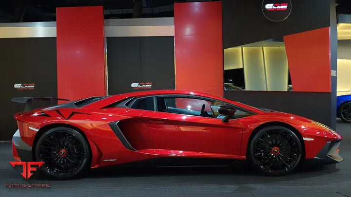 LAMBORGHINI AVENTADOR SV BODY KIT