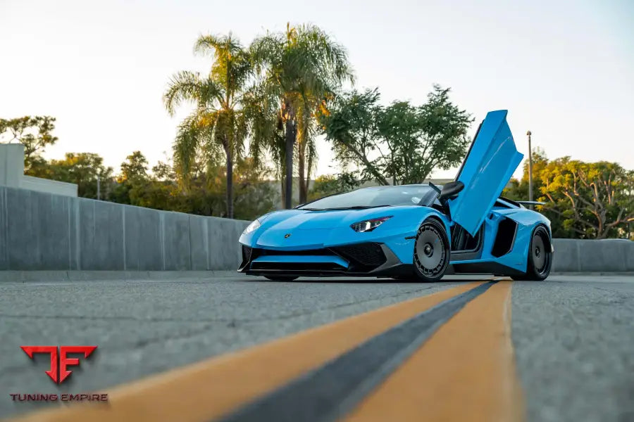 LAMBORGHINI AVENTADOR SV FORGED WHEELS AND EXHAUST SYSTEM