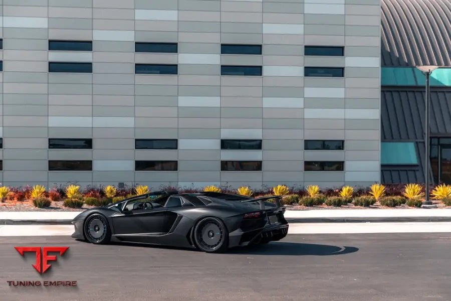 LAMBORGHINI AVENTADOR SV FORGED WHEELS AND EXHAUST SYSTEM