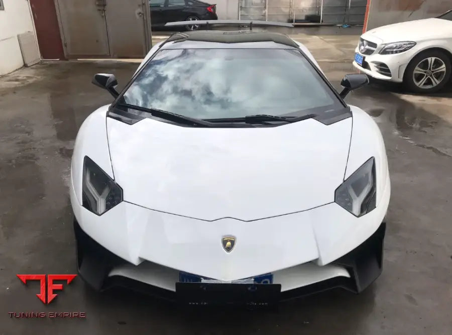 LAMBORGHINI AVENTADOR CARBON BODY KITS