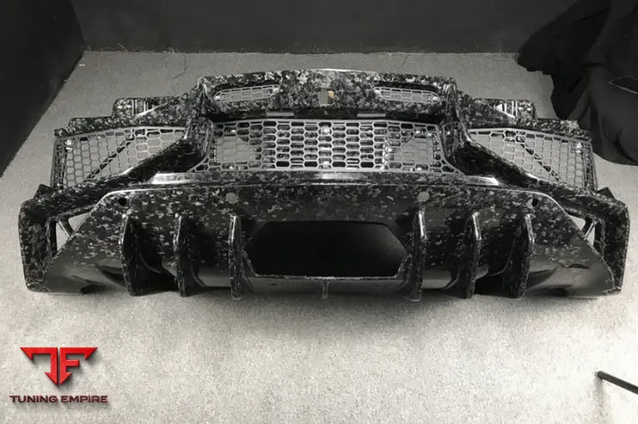 LAMBORGHINI AVENTADOR CARBON BODY KITS