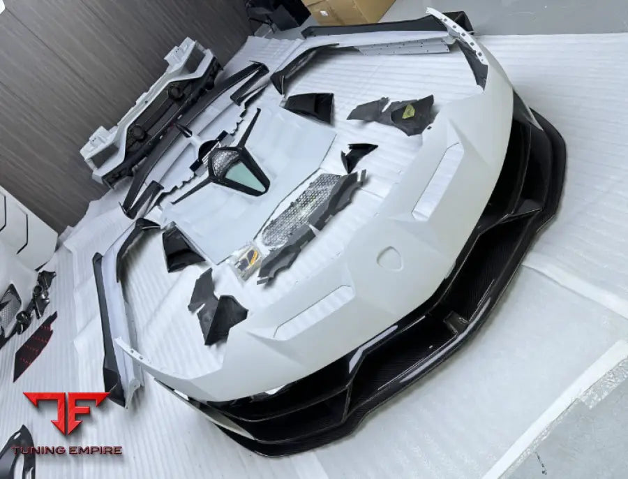 LAMBORGHINI AVENTADOR SVJ CARBON BODY KITS