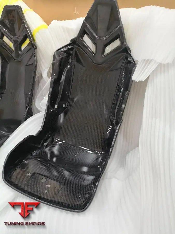 LAMBORGHINI AVENTADOR SVJ STYLE CUSTOM SEATS