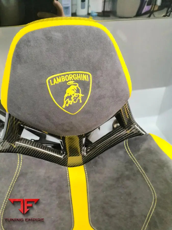 LAMBORGHINI AVENTADOR SVJ STYLE CUSTOM SEATS