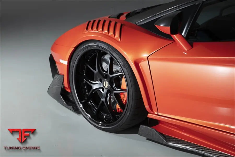 LAMBORGHINI AVENTADOR WIDE BODY KIT WITH WHEEL