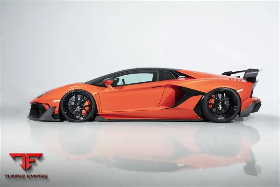 LAMBORGHINI AVENTADOR WIDE BODY KIT WITH WHEEL