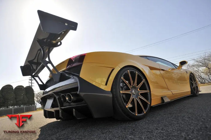 LAMBORGHINI GALLARDO BODY KIT