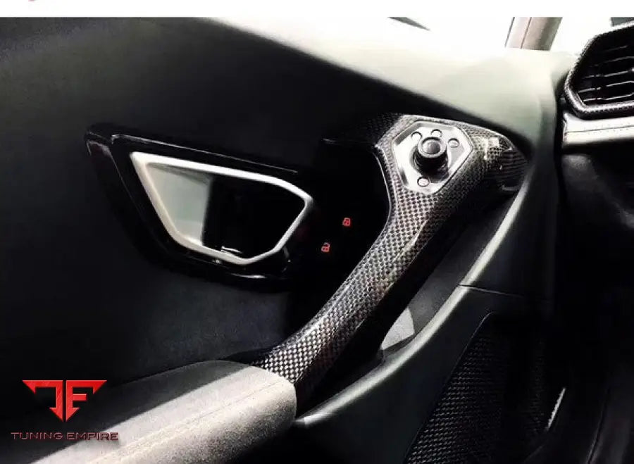 LAMBORGHINI HURACAN EVO CARBON FIBER INTERIOR KIT