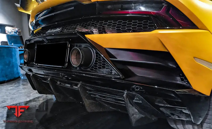 LAMBORGHINI HURACAN EVO OD STYLE DRY CARBON REAR DIFFUSER BSD