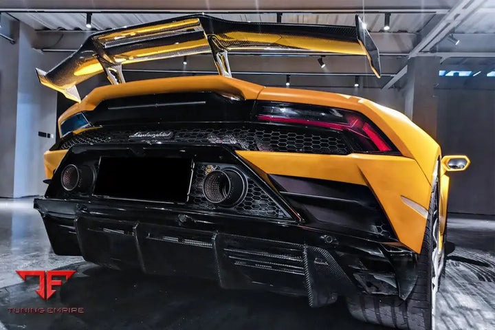 LAMBORGHINI HURACAN EVO OD STYLE DRY CARBON REAR DIFFUSER BSD