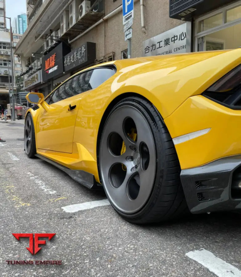 LAMBORGHINI HURACAN LP580 CARBON BODY KIT