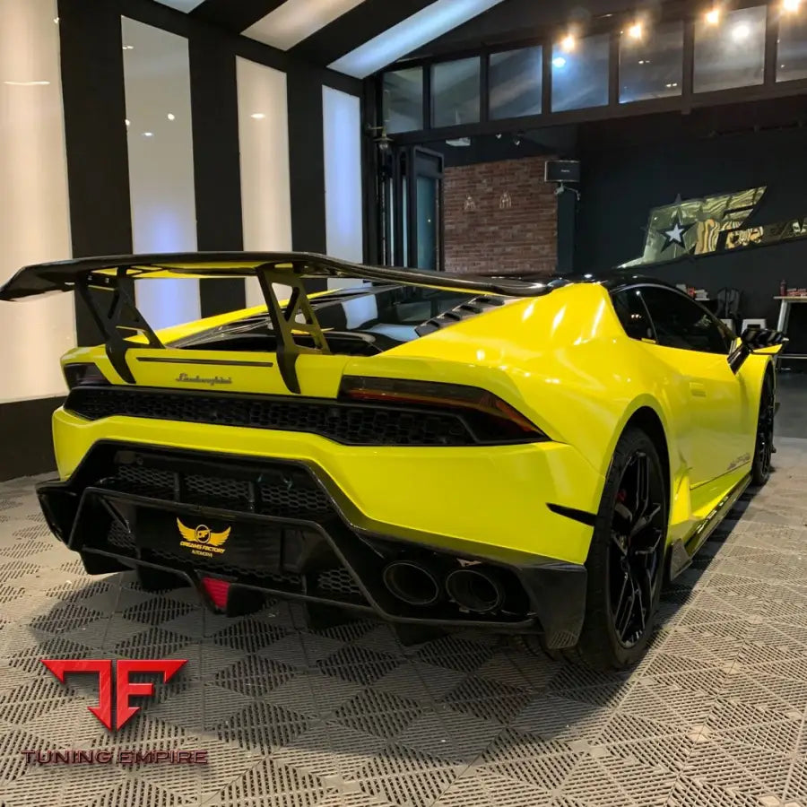 LAMBORGHINI HURACAN LP610 CARBON FIBER BODY KIT
