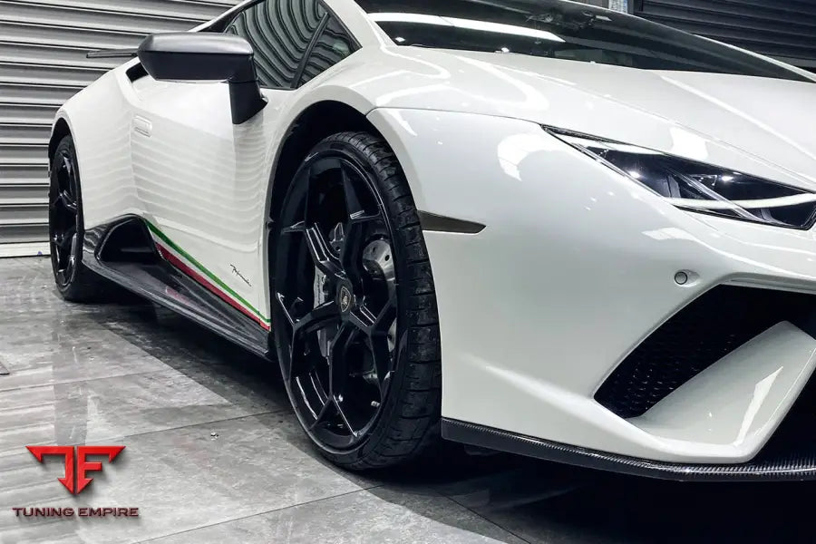 LAMBORGHINI HURACAN LP610 & LP580 & EVO & STO & TECNICA PEVO STYLE SIDE SKIRTS BSD